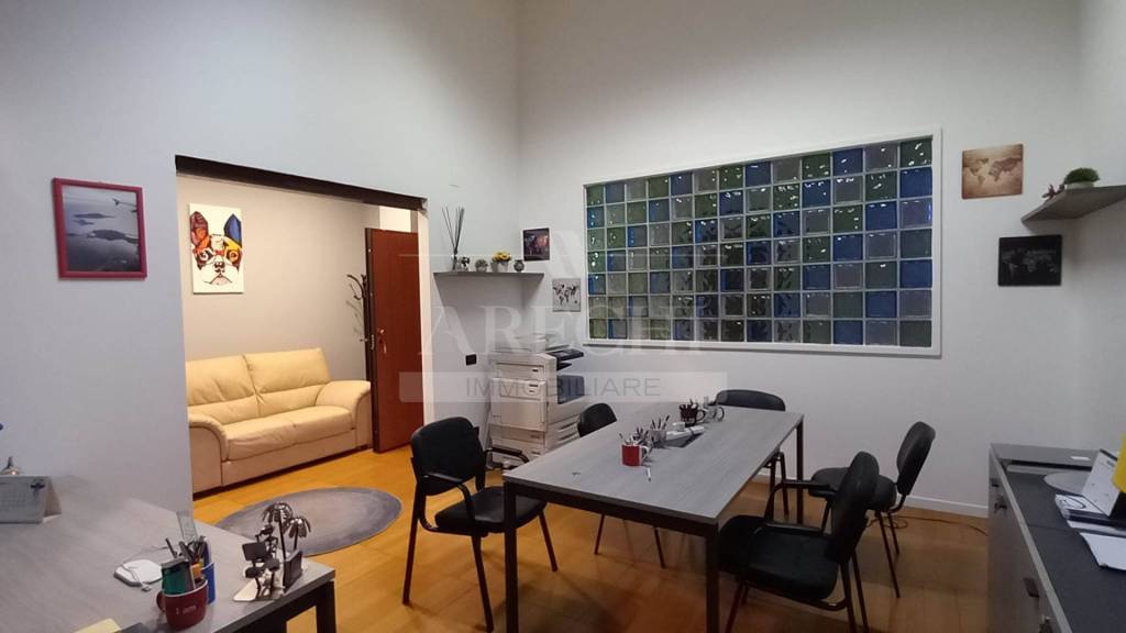 ufficio in affitto a Salerno in zona San Leonardo