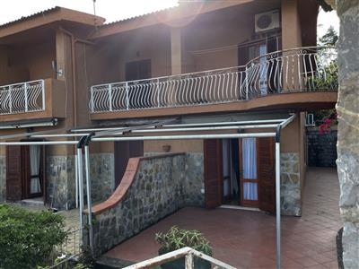 casa indipendente in affitto a Salerno