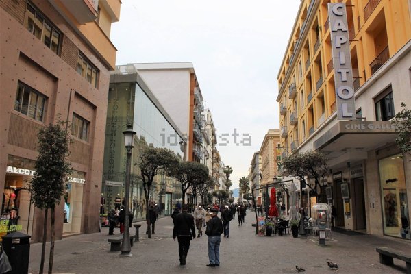 ufficio in affitto a Salerno in zona Centro Città