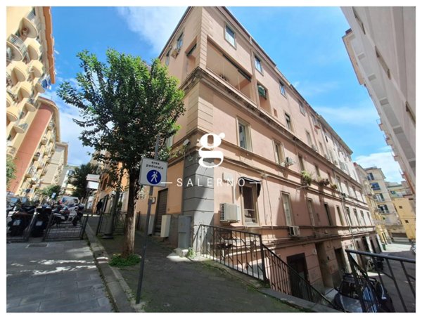 appartamento in affitto a Salerno in zona Centro Città
