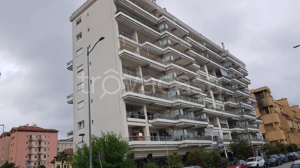 appartamento in affitto a Salerno in zona Pastena