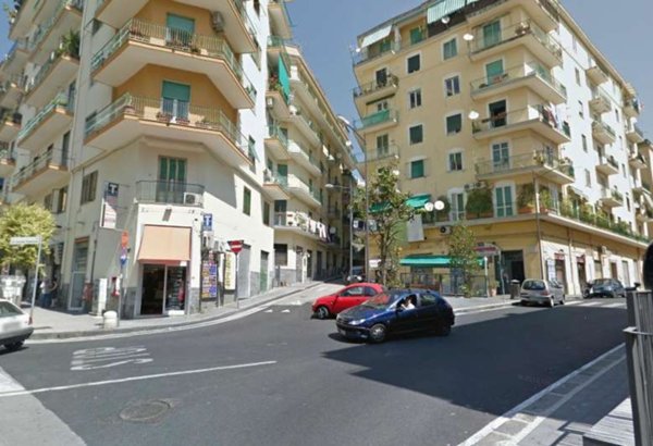 locale commerciale in affitto a Salerno in zona Mennolella