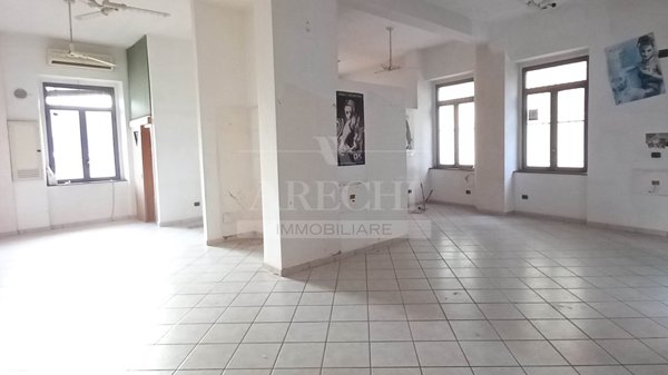 locale commerciale in affitto a Salerno in zona Gelsi Rossi