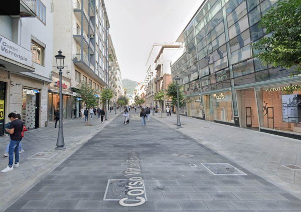 ufficio in affitto a Salerno in zona Centro Città