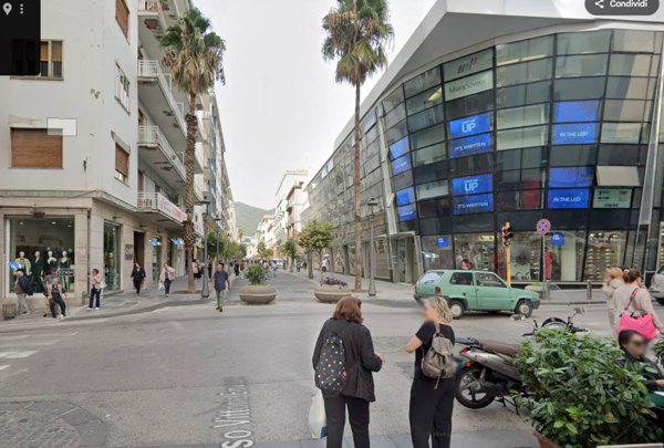 ufficio in affitto a Salerno in zona Centro Città