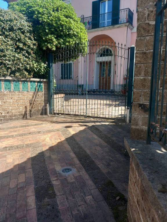 appartamento in affitto a Salerno in zona Fontana di Genca / Pastorano