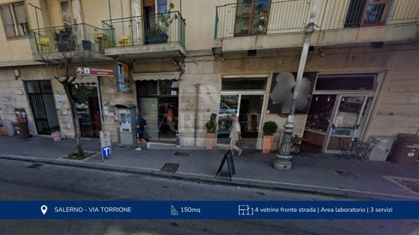 negozio in affitto a Salerno in zona Torrione