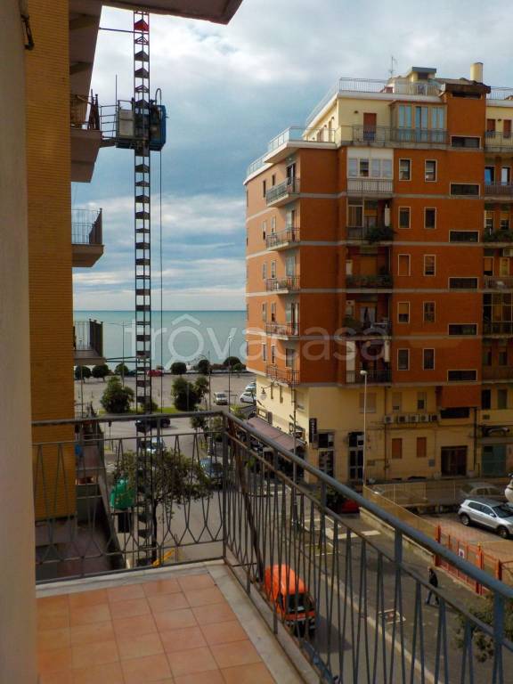 appartamento in affitto a Salerno in zona Centro Città