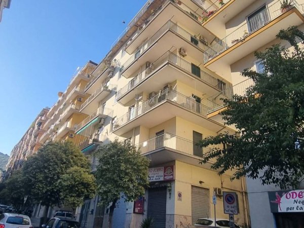 appartamento in affitto a Salerno in zona Centro Città
