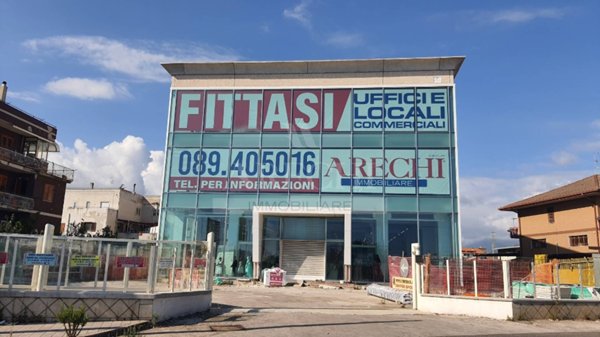 locale commerciale in affitto a Salerno in zona Fuorni