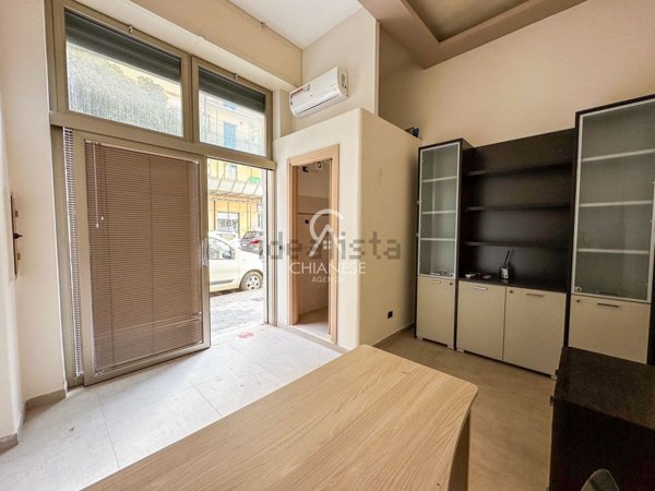 locale commerciale in affitto a Salerno in zona Torrione