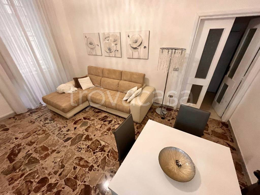 appartamento in affitto a Salerno in zona Centro Città