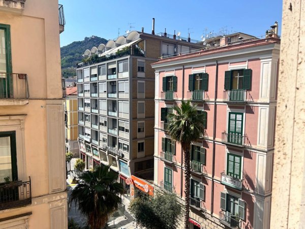 ufficio in affitto a Salerno in zona Centro Città