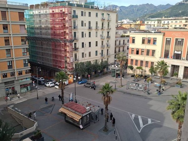 appartamento in affitto a Salerno in zona Centro Città