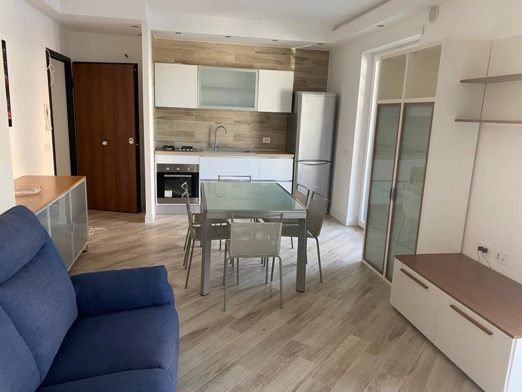appartamento in affitto a Salerno in zona Sala Abbagnano