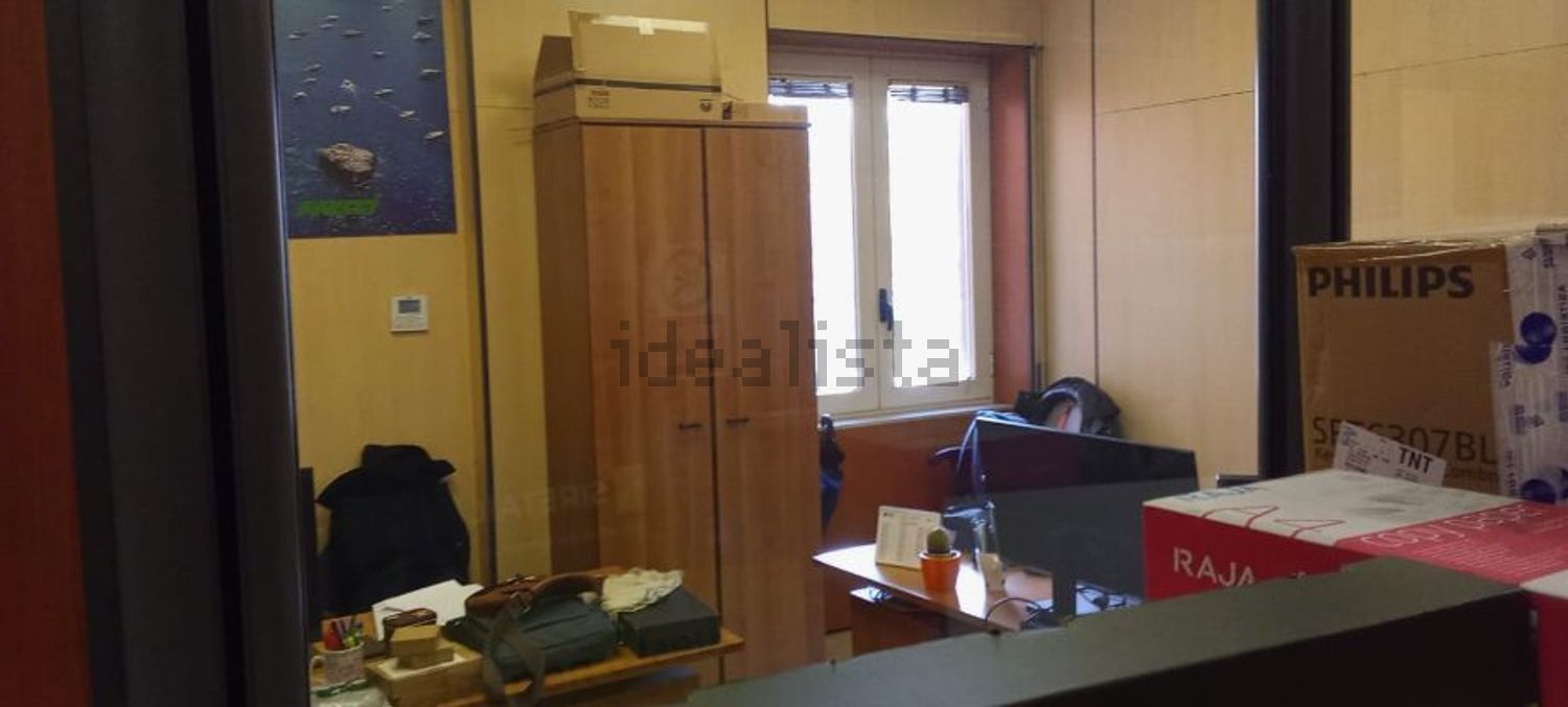 locale commerciale in affitto a Salerno in zona Irno