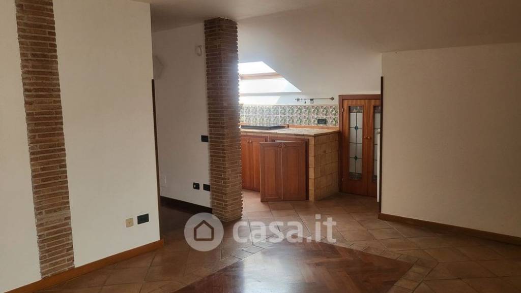 appartamento in affitto a Salerno in zona Brignano / Piezzo