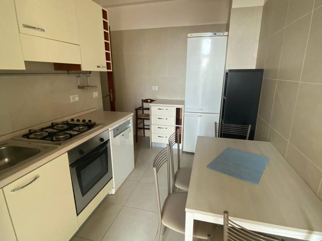 appartamento in affitto a Salerno in zona Centro Città