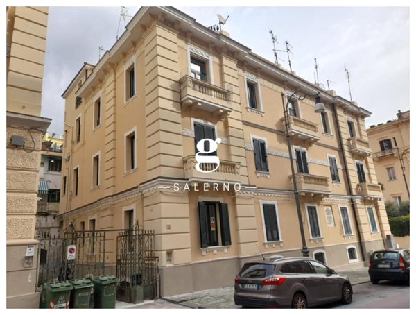appartamento in affitto a Salerno in zona Centro Città