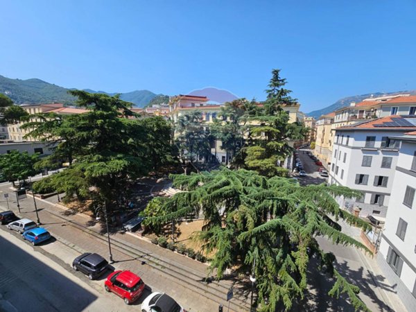 appartamento in affitto a Salerno in zona Centro Città
