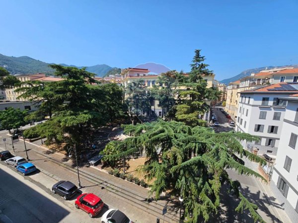 appartamento in affitto a Salerno in zona Centro Città