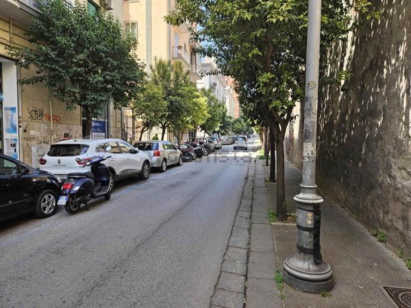 negozio in affitto a Salerno