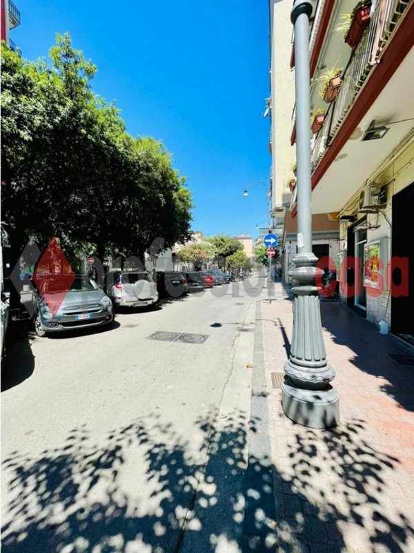 locale commerciale in affitto a Salerno in zona Torrione