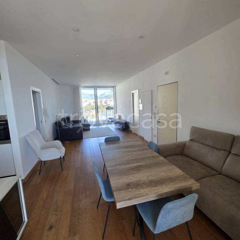 appartamento in affitto a Salerno in zona Centro Città