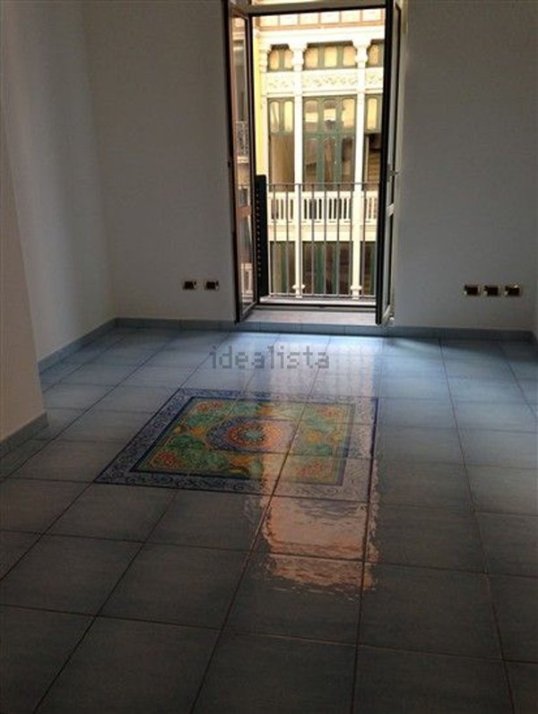 appartamento in affitto a Salerno in zona Centro Città