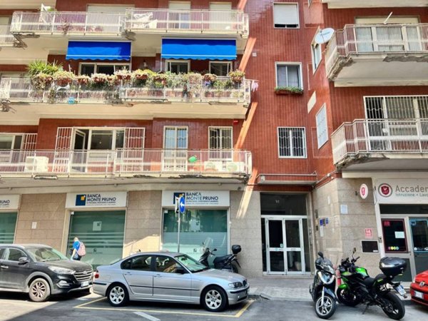 ufficio in affitto a Salerno in zona Irno