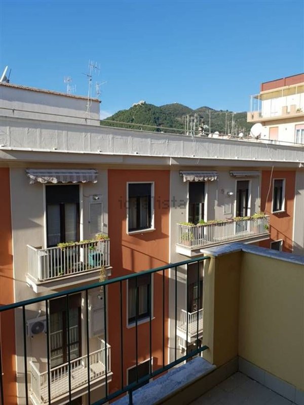 appartamento in affitto a Salerno in zona Centro Città