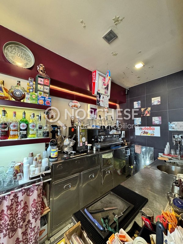 negozio in affitto a Salerno in zona Zona Industriale