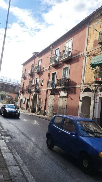 negozio in affitto a Salerno in zona Matierno