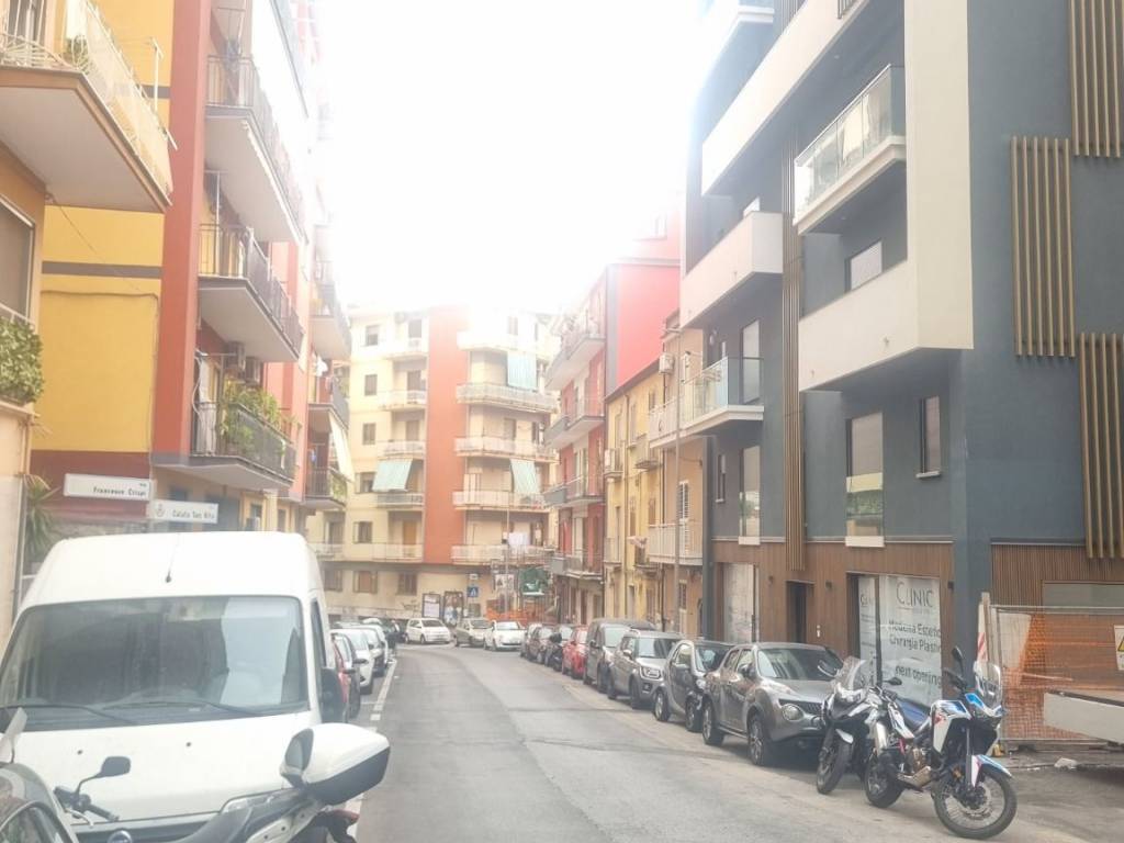 negozio in affitto a Salerno in zona Centro Città