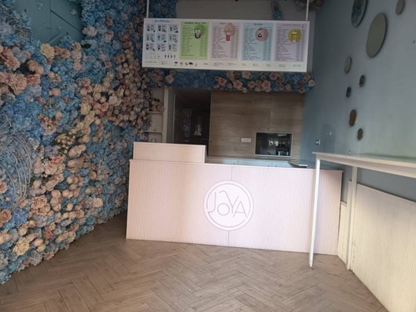 negozio in affitto a Salerno in zona Centro Città