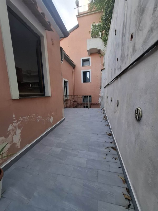 appartamento in affitto a Salerno in zona Centro Città