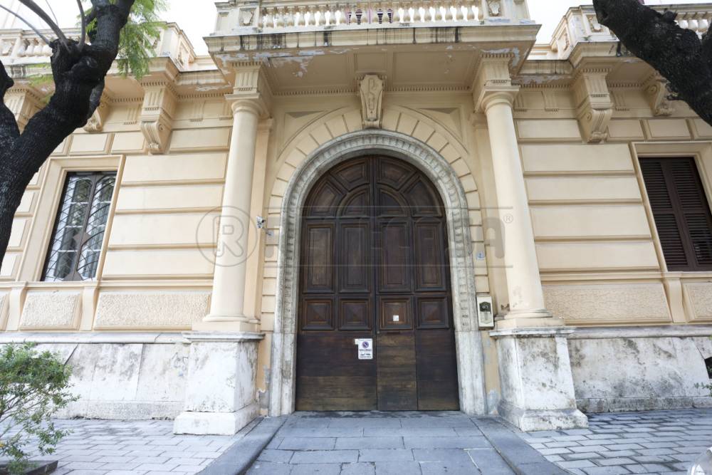 appartamento in affitto a Salerno in zona Porto
