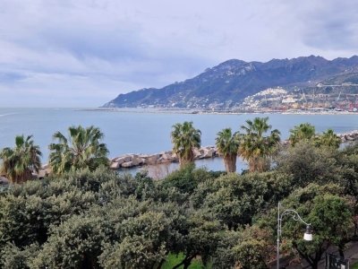 ufficio in affitto a Salerno in zona Centro Città