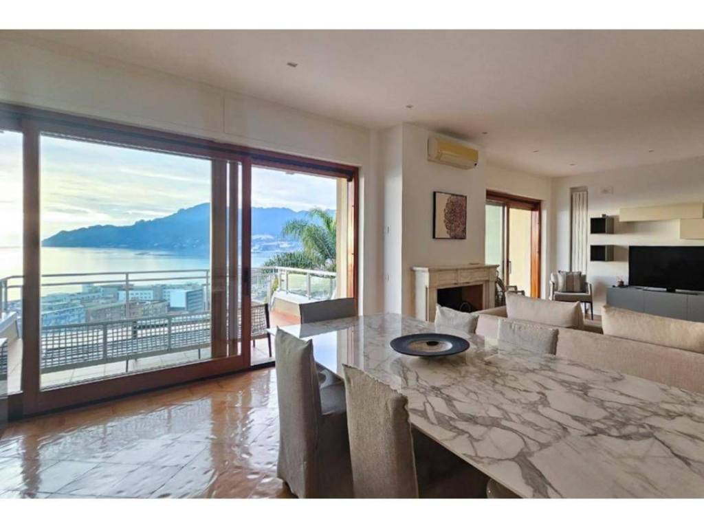 casa indipendente in affitto a Salerno in zona Ogliara