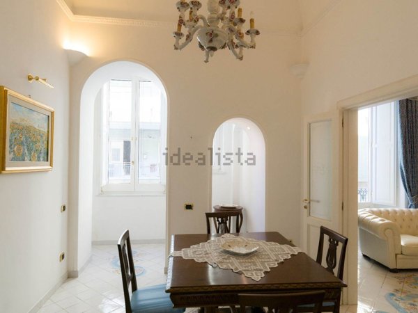 appartamento in affitto a Salerno in zona Centro Città