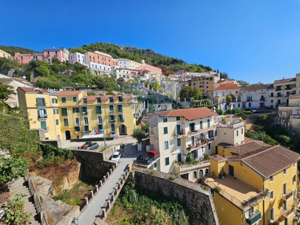 appartamento in affitto a Salerno in zona Centro Città