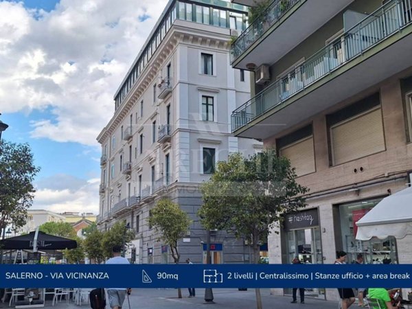 ufficio in affitto a Salerno in zona Centro Città