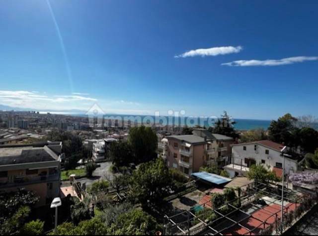 appartamento in affitto a Salerno in zona Torrione
