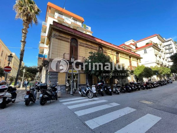 appartamento in affitto a Salerno in zona Centro Città
