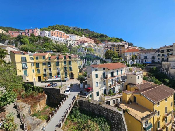 appartamento in affitto a Salerno in zona Centro Città