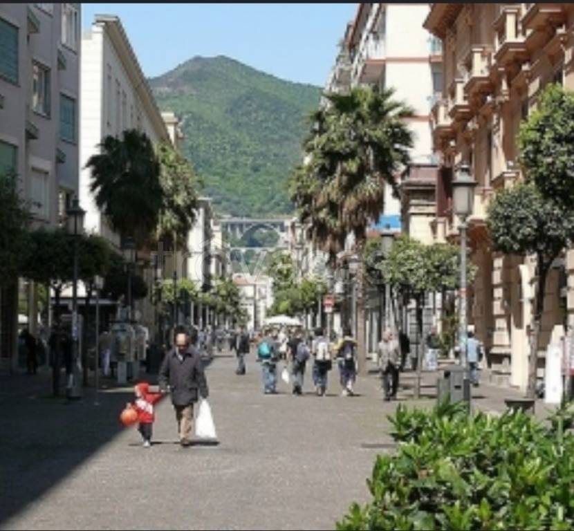 monolocale in affitto a Salerno in zona Centro Città