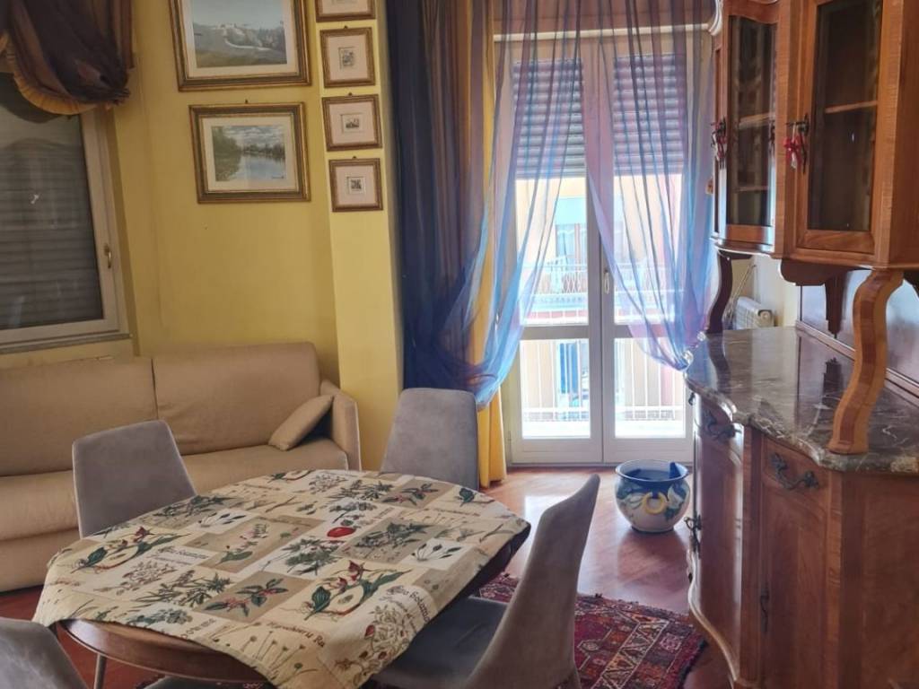 appartamento in affitto a Salerno in zona Pastena