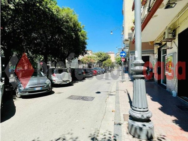 locale commerciale in affitto a Salerno in zona Torrione