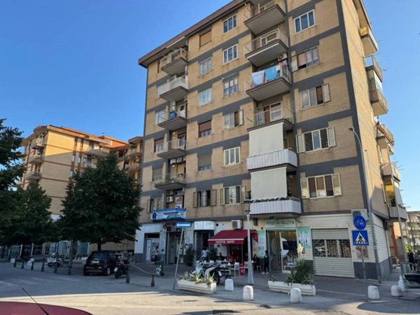 appartamento in affitto a Salerno in zona Pastena