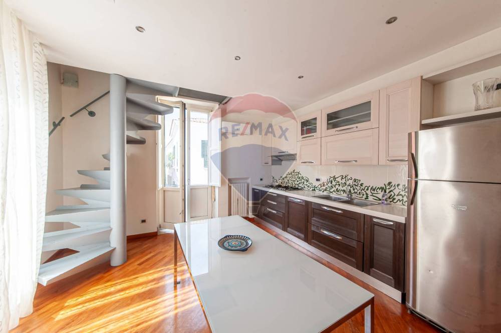 appartamento in affitto a Salerno in zona Centro Città